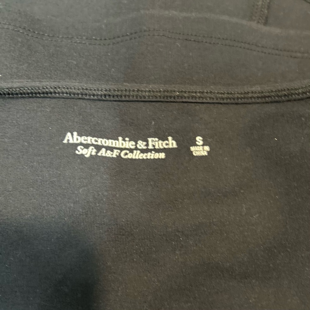 Abercrombie and Fitch Black Cropped Tank Top - Picture 3 of 5